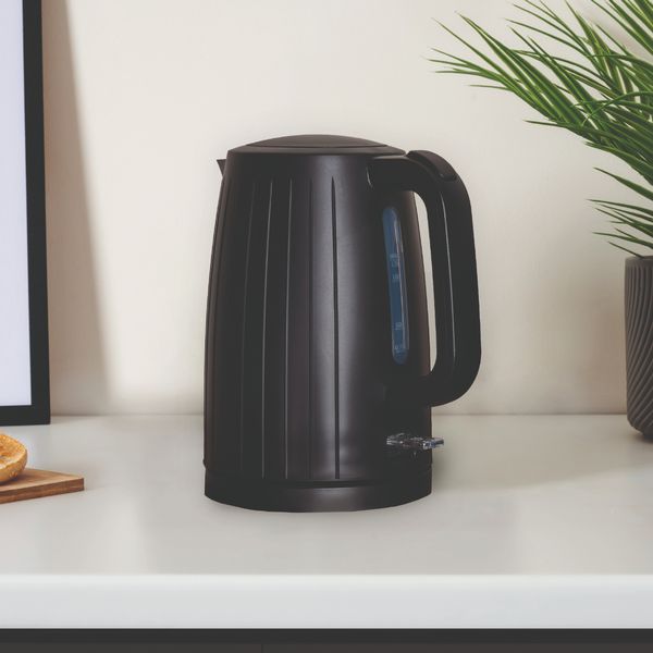 Hamilton Beach Stealth Kettle, Toaster and 20L Stainless Steel Interior Microwave Black